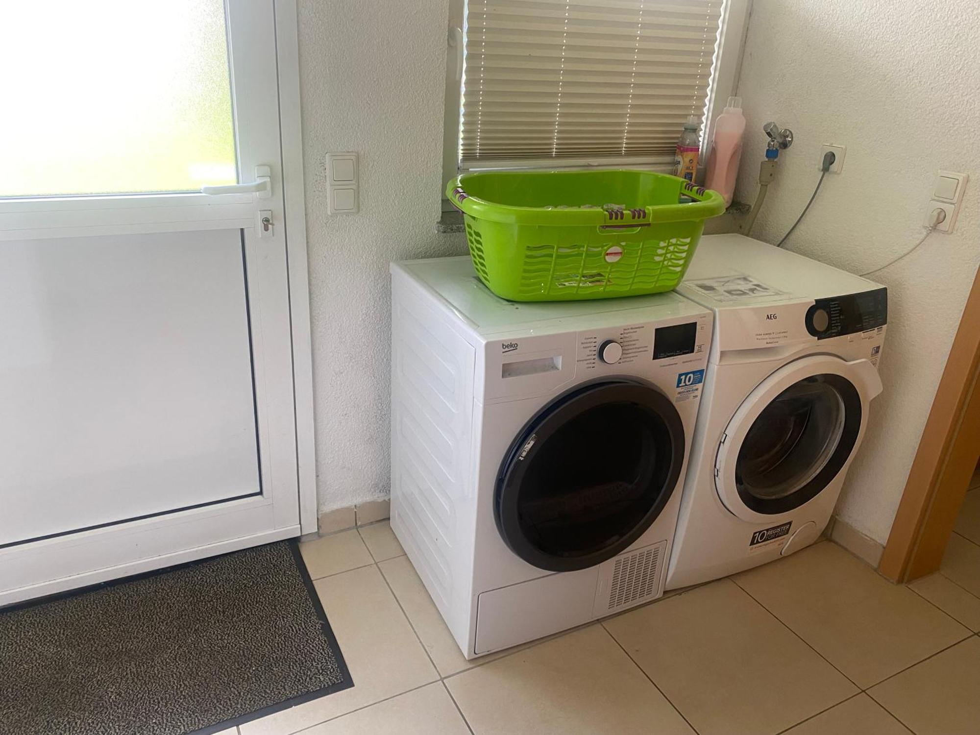 Ferienzimmer Oelhaf In Grau Self Check-in Mit Key Tresore Homestay